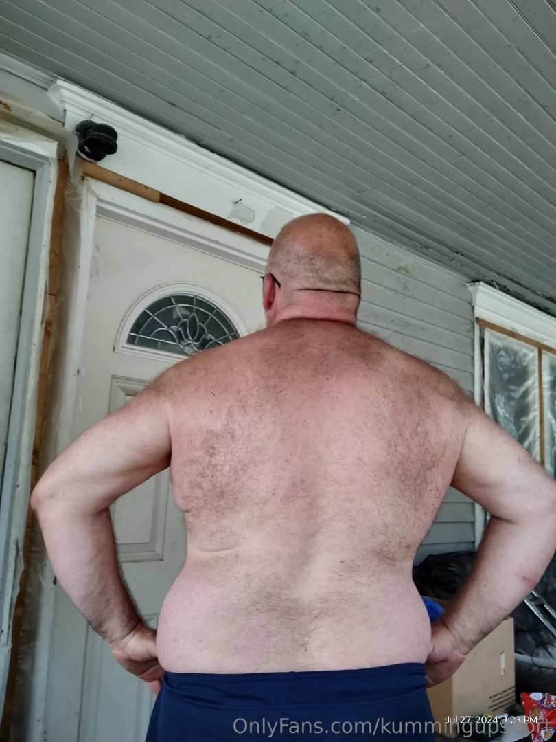 Dam i need some color https onlyfans com kummingupshort https www part 2 