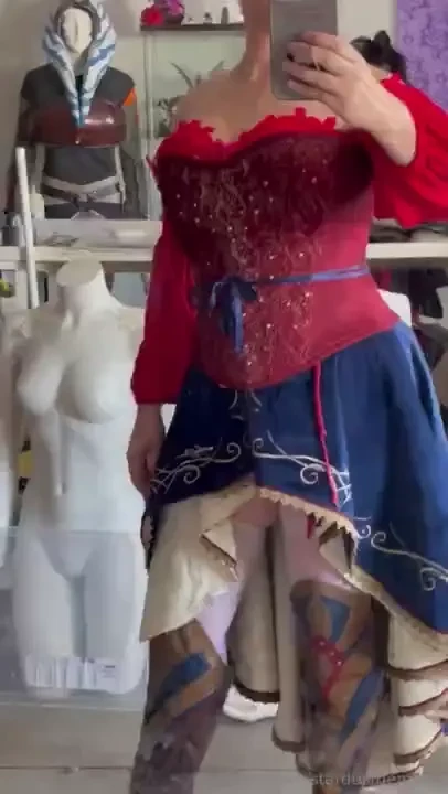 My paladin outfit well i have much more armor on battlefield but this 