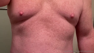 Look at this sexy ginger this body these freckles loved by many