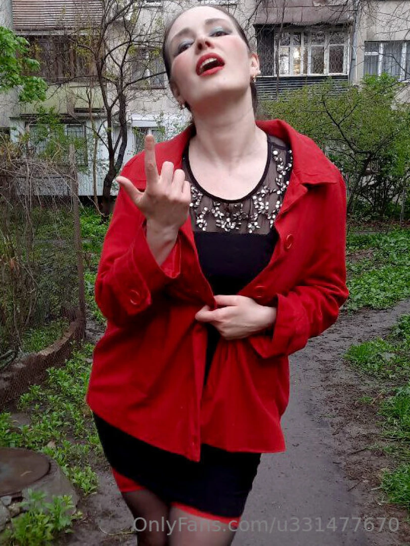 I love it when i m wearing stockings and the breeze caresses my ass part 2 