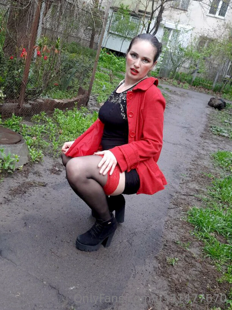I love it when i m wearing stockings and the breeze caresses my ass part 8 