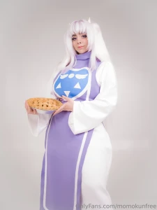 Want to know what my favorite kind of pie is sub to my main momokun if