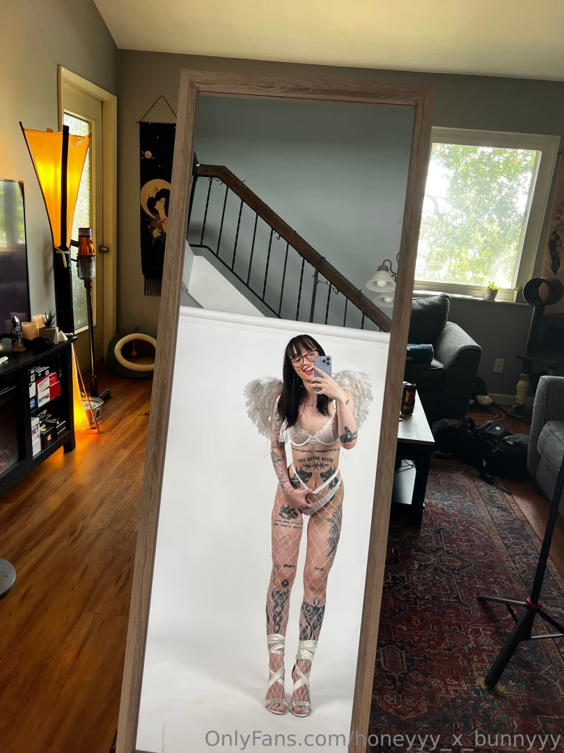 Lost in the aesthetic of my own vibe part 1 