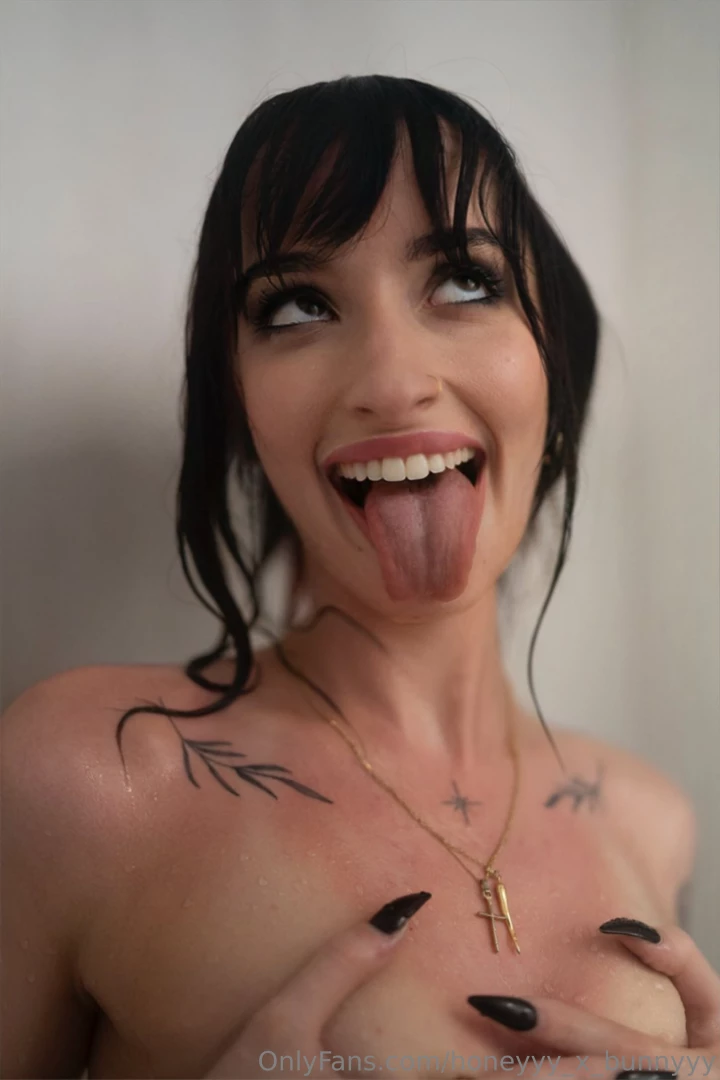 In desperate need of a shower buddy 