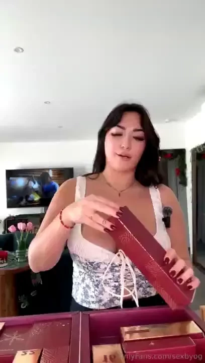 J13 calendrier de l avent j aime tellement les cravaches je trouve a 