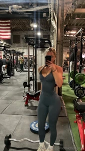 Fit of the dayy how much can u lift at the moment