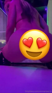 4 for 5 omg i love shaking my ass for you so here s 4 videos for you