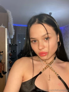 The sun warms not only the earth but also gives its warmth to me