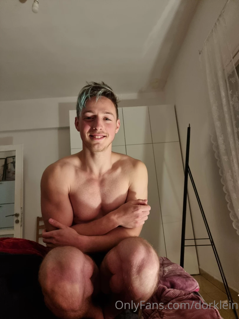 Good morning darlings dm me for a special treat 