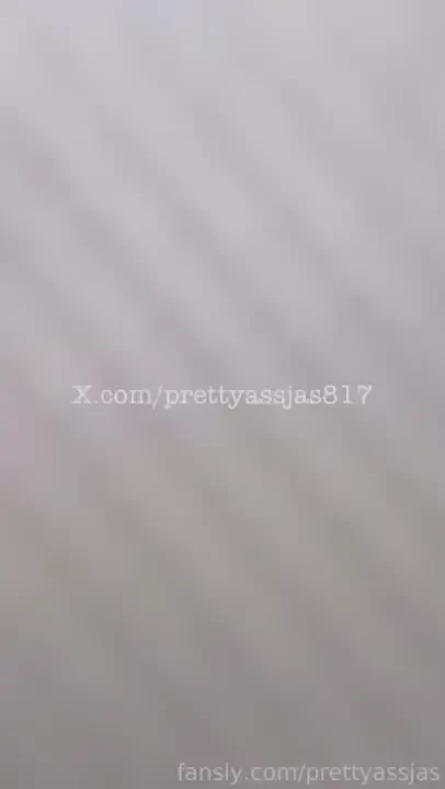 Bring it back bring that dick back while his friend pounding my tight 