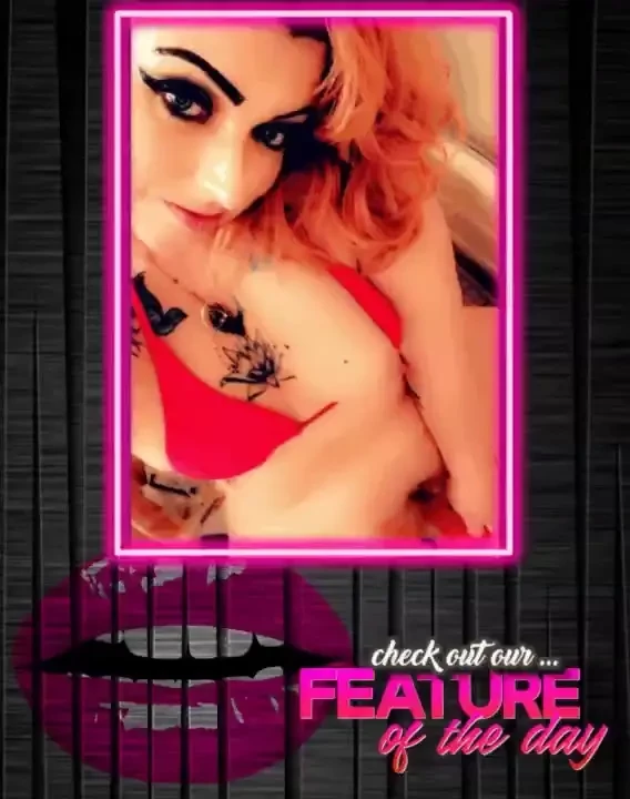 Rockerchickthick cute punk rock girl w a big ol booty wanna watch me 