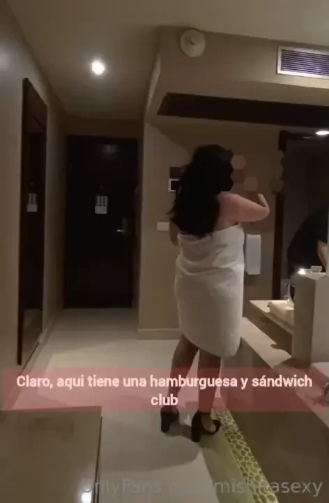 Pedi servicio a la habitaci n en un hotel y como no tenia efectivo le 