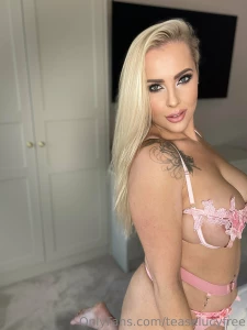 I am online on my vip if you would like to catch me teaselucy