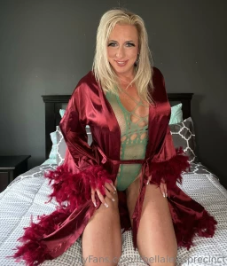 Who s your queen part 2