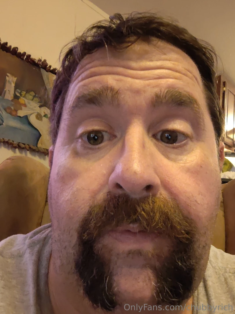 I m hot and sweating who wants to give me a sponge bath please show 