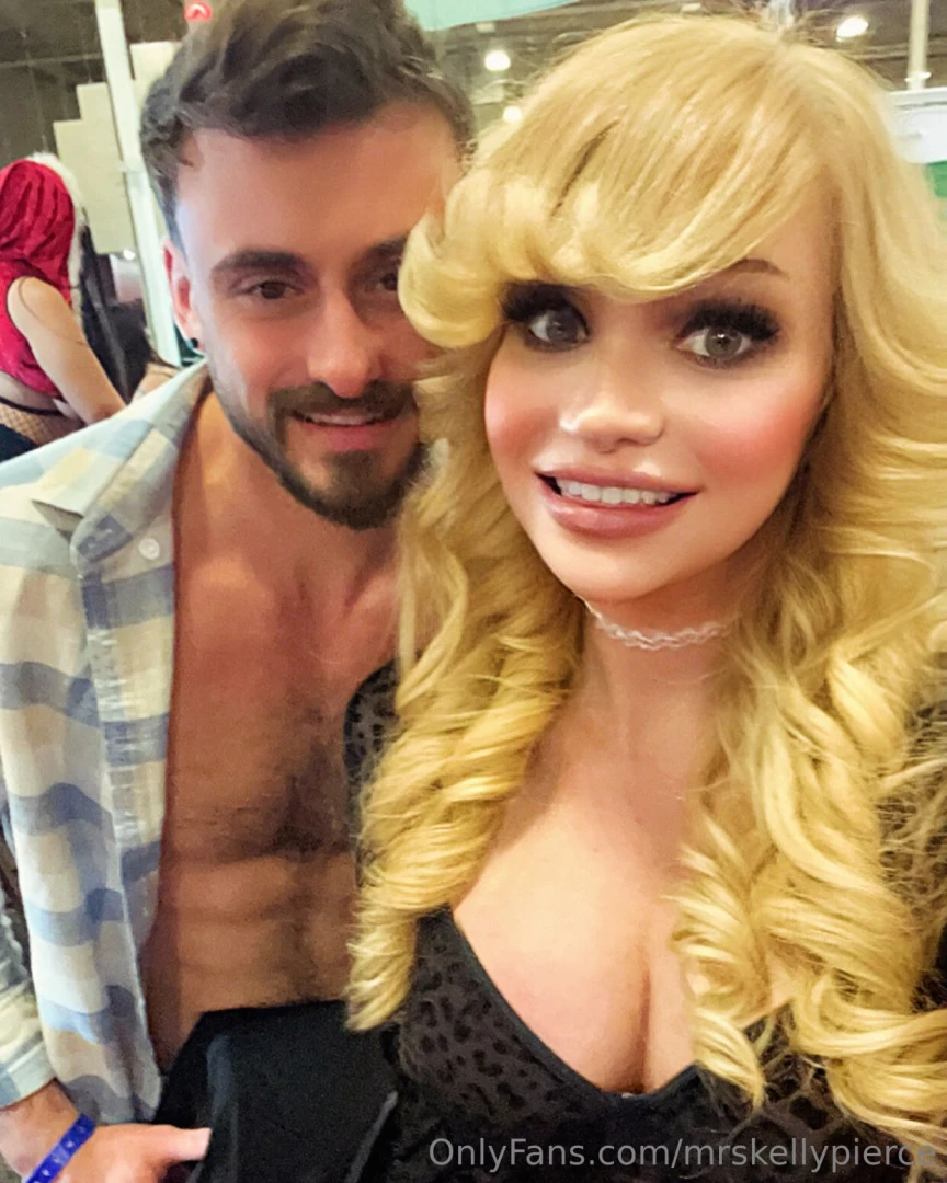 Knox and i on the dc exxxotica floor - we will be back tomorrow from 1 