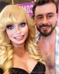 Knox and i on the dc exxxotica floor - we will be back tomorrow from 1 part 1