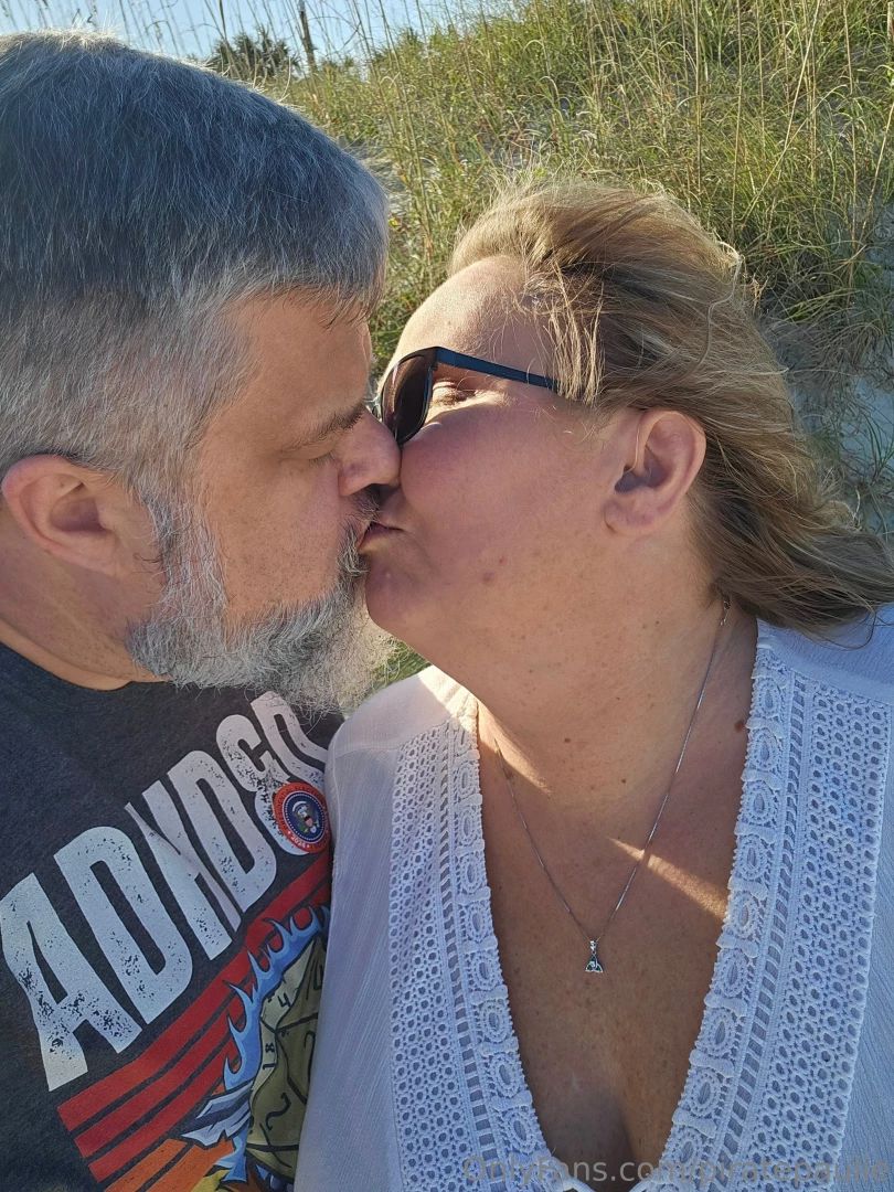 Some beach fun with bbwbustywench part 3 