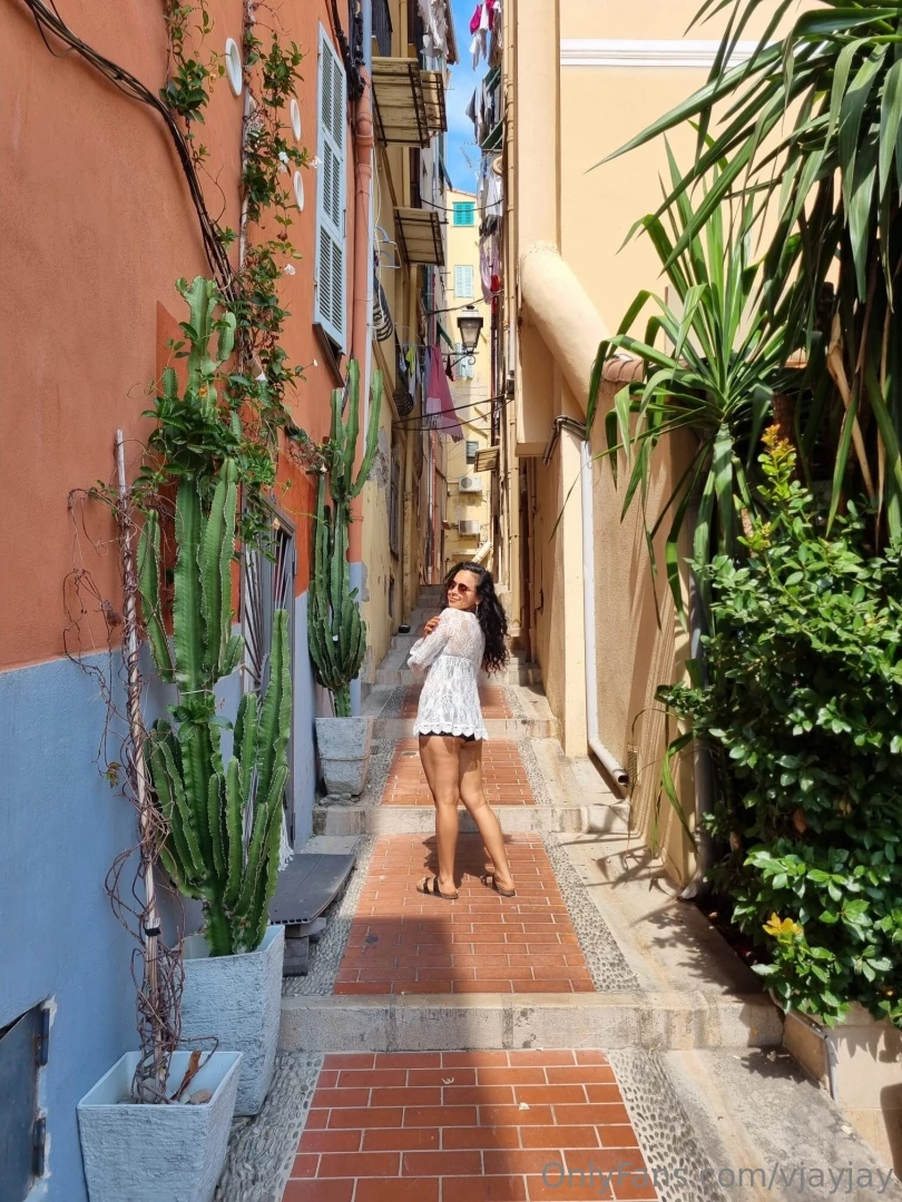 Hello from south of france lt 3 