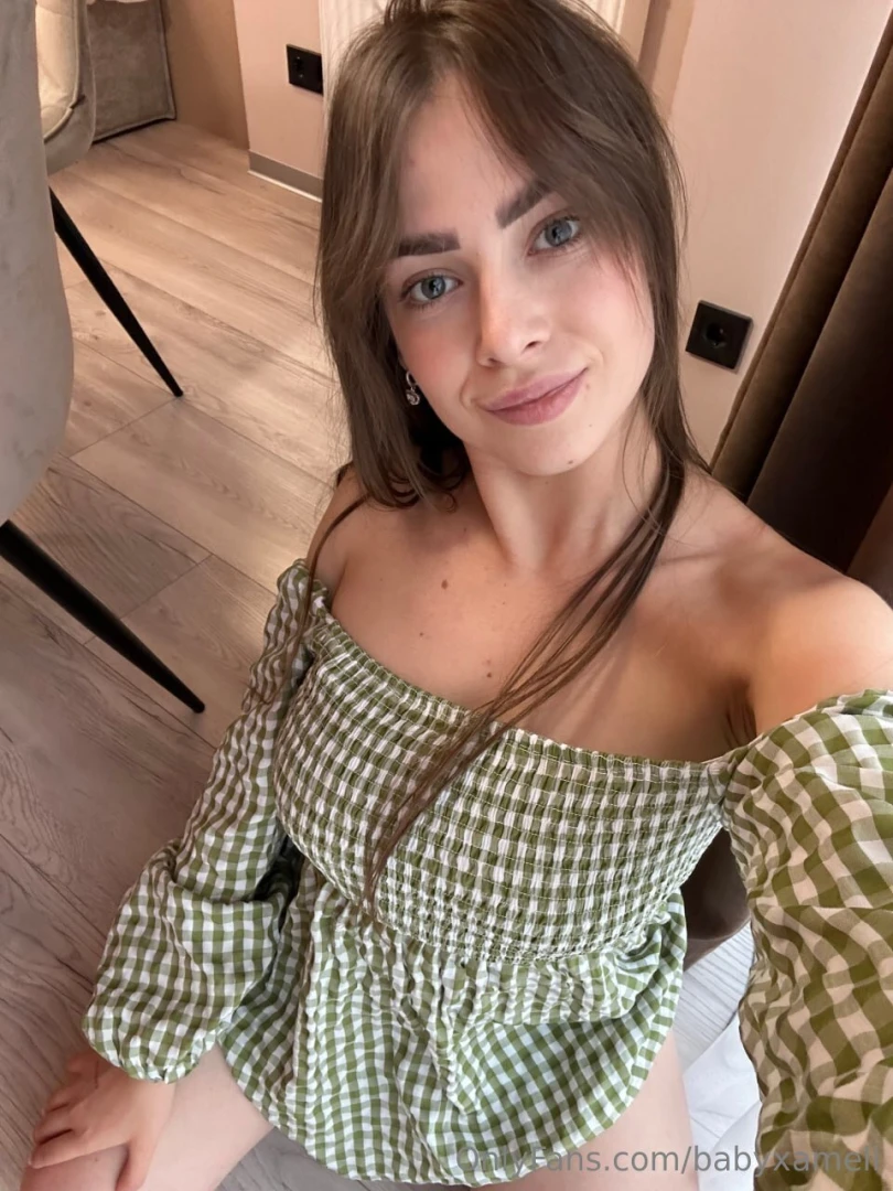 This one s for whoever s still thinking about me right now 