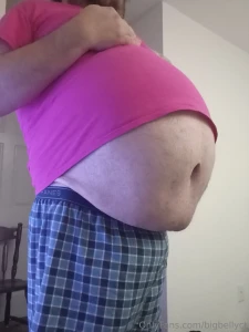 Dinner of pasta sausage and garlic bread with 3 liter water and 28 oz