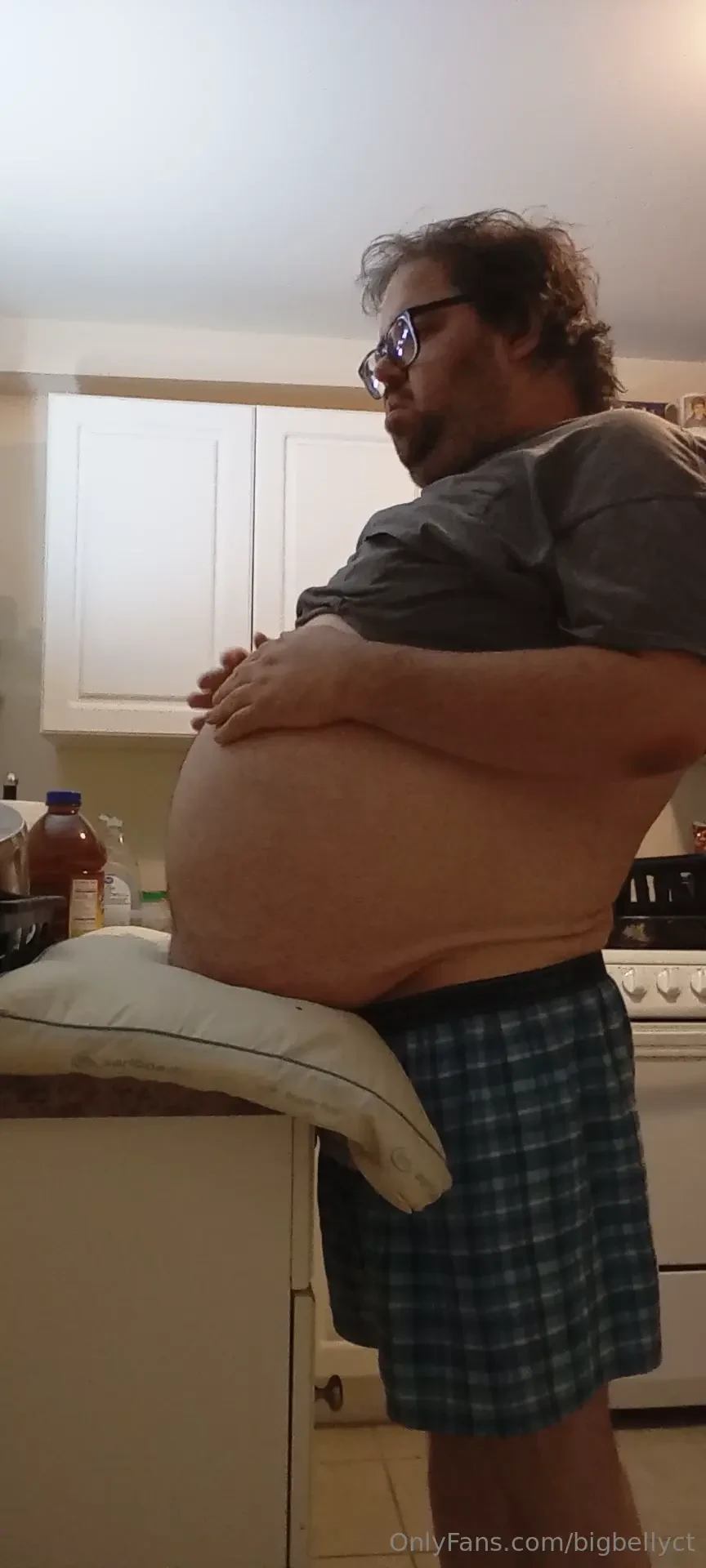 Last night i realized that recording my food stuffing at home would 