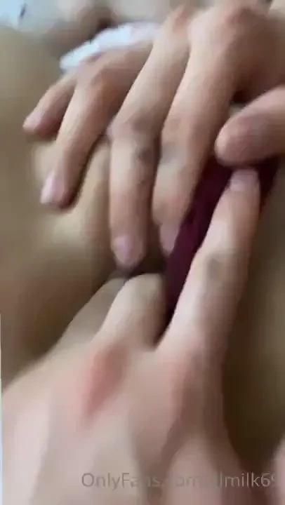 Que rico me masturba el pr ximo mes lo subimos sin braguitas ni ropa part 1 