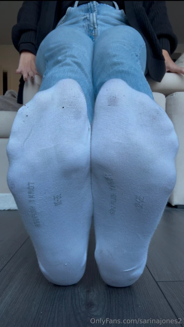 I just got home from work i take off my puma sneaker immediately do part 2 