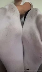 Enjoy the dirty footprint of my toes