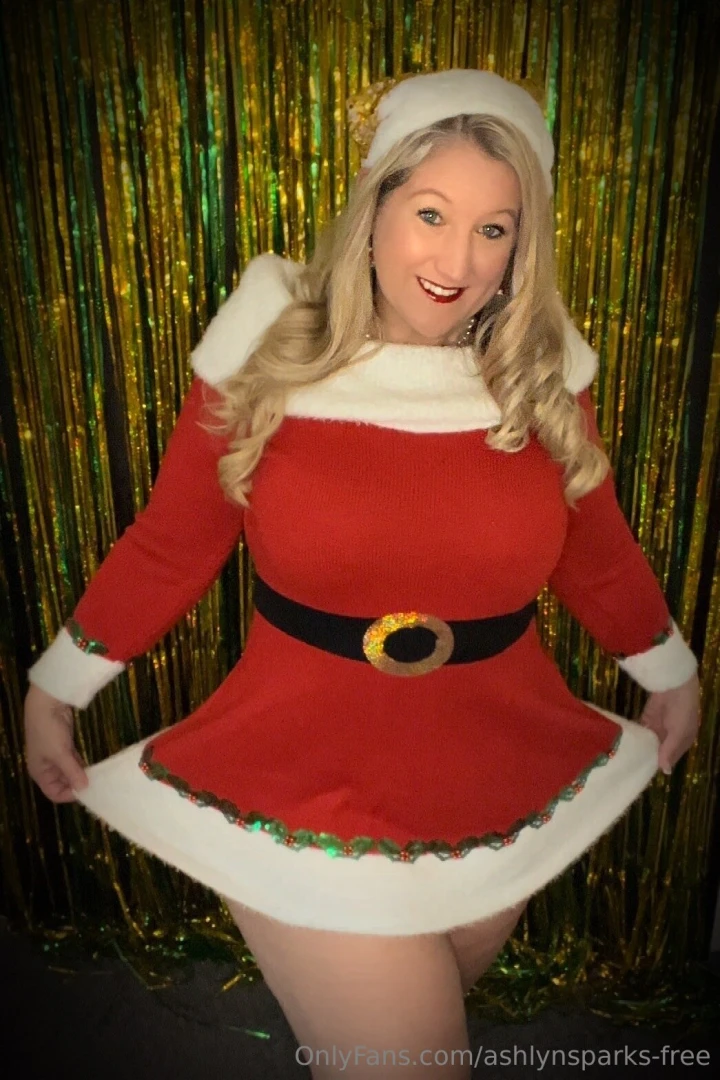 Mrs klaus or helper elf 