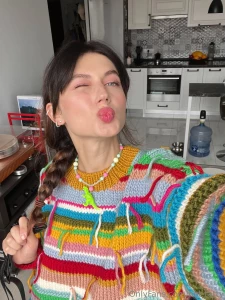 Cozy evening my favorite colorful sweater and a warm vibe all around