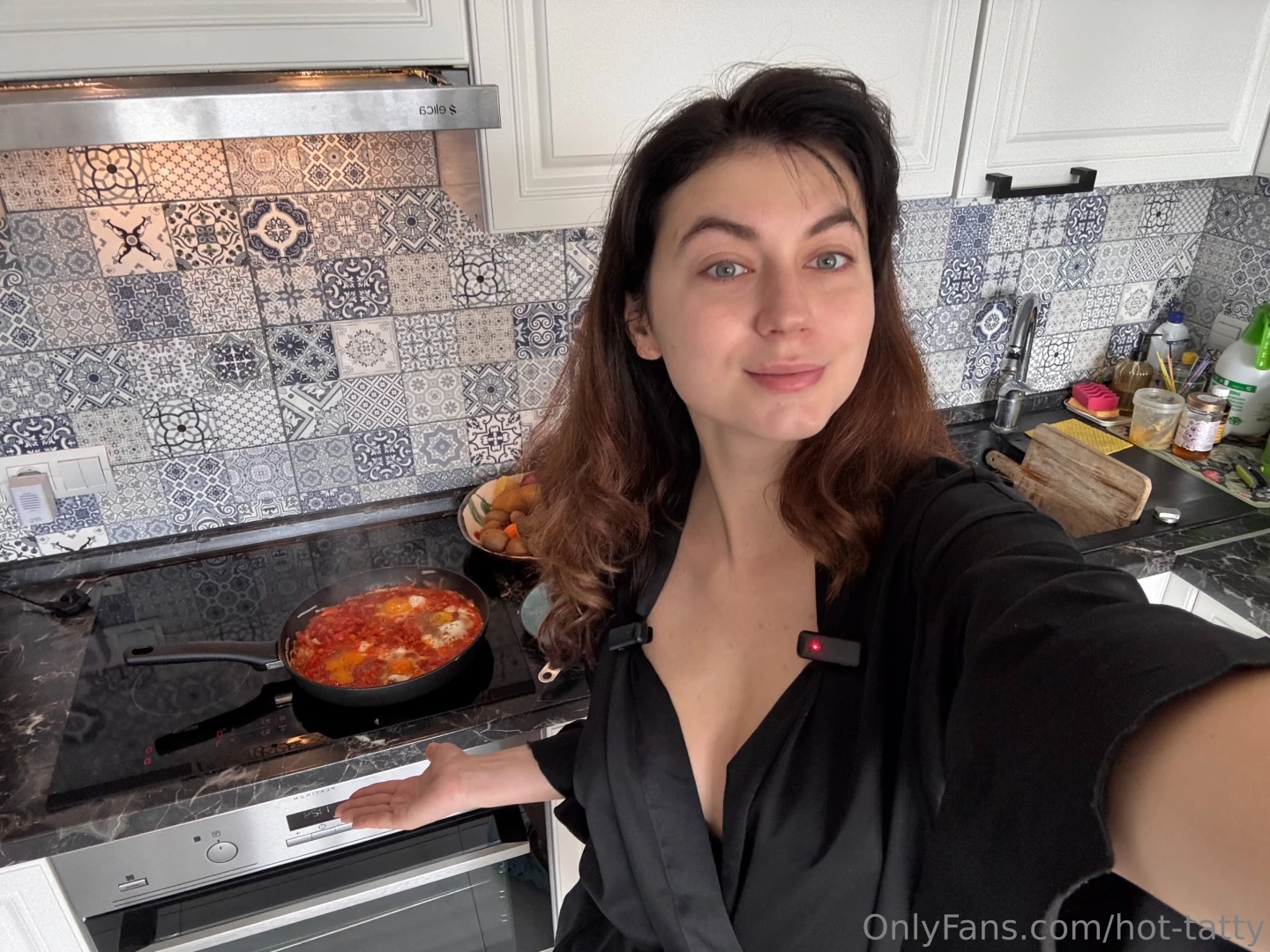 Fresh food is not only delicious but also healthy crunchy vegetables 