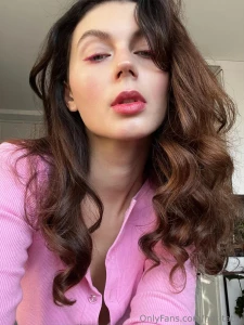 People see life in rose-colored terms turn fairy tale into reality -