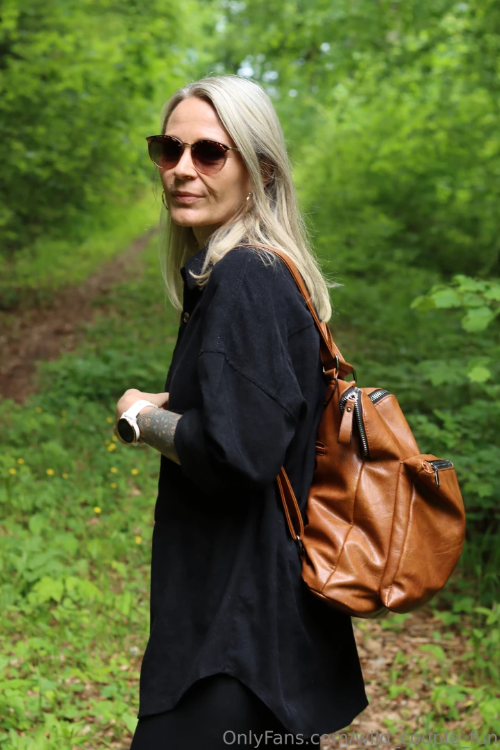 Ich glaube ich muss ihn noch ein wenig berzeugen i think i have to 