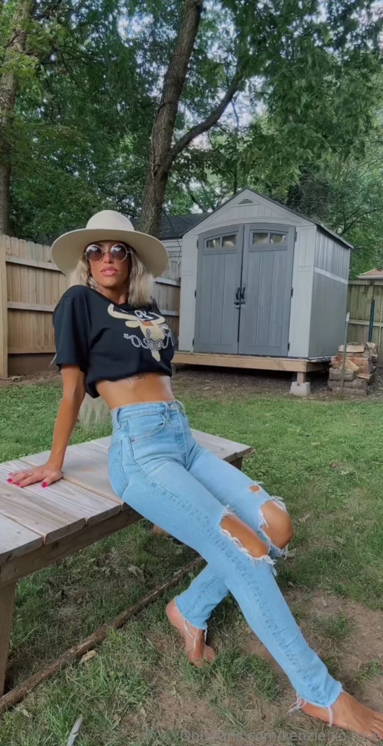 Kenzie.xo.rose1 part 22 