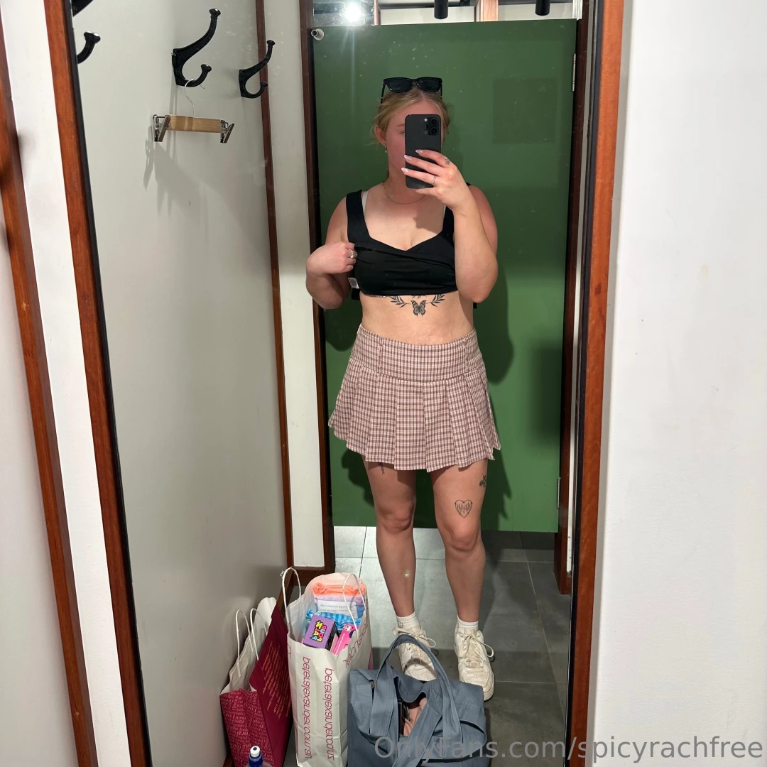 How cute is this skirt i tried on part 1 