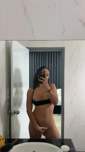 New year same baddie wanna be my resolution