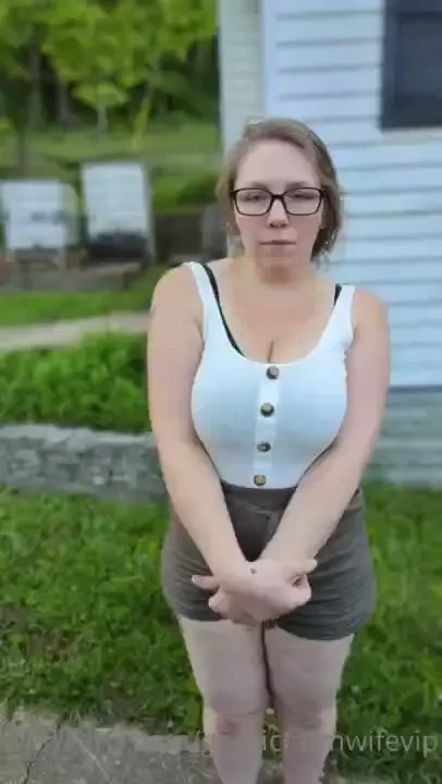 Wiggle while you jiggle 1 vid 4 pics part 4 