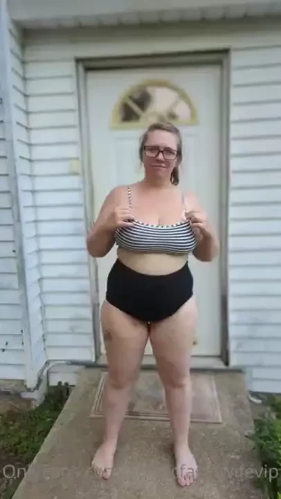 Home now time to strip down 2 bonus vip vids and a blooper lol yes the part 1 