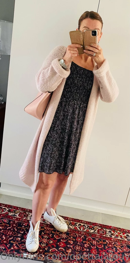 Hyv huomenta rakkaat oppilaat t n n opettaja rouva l hti t ihin part 1 