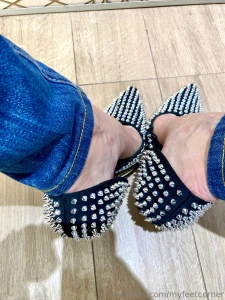 Try these if you dare feet arches cleavage heels footboy spaveforfeet