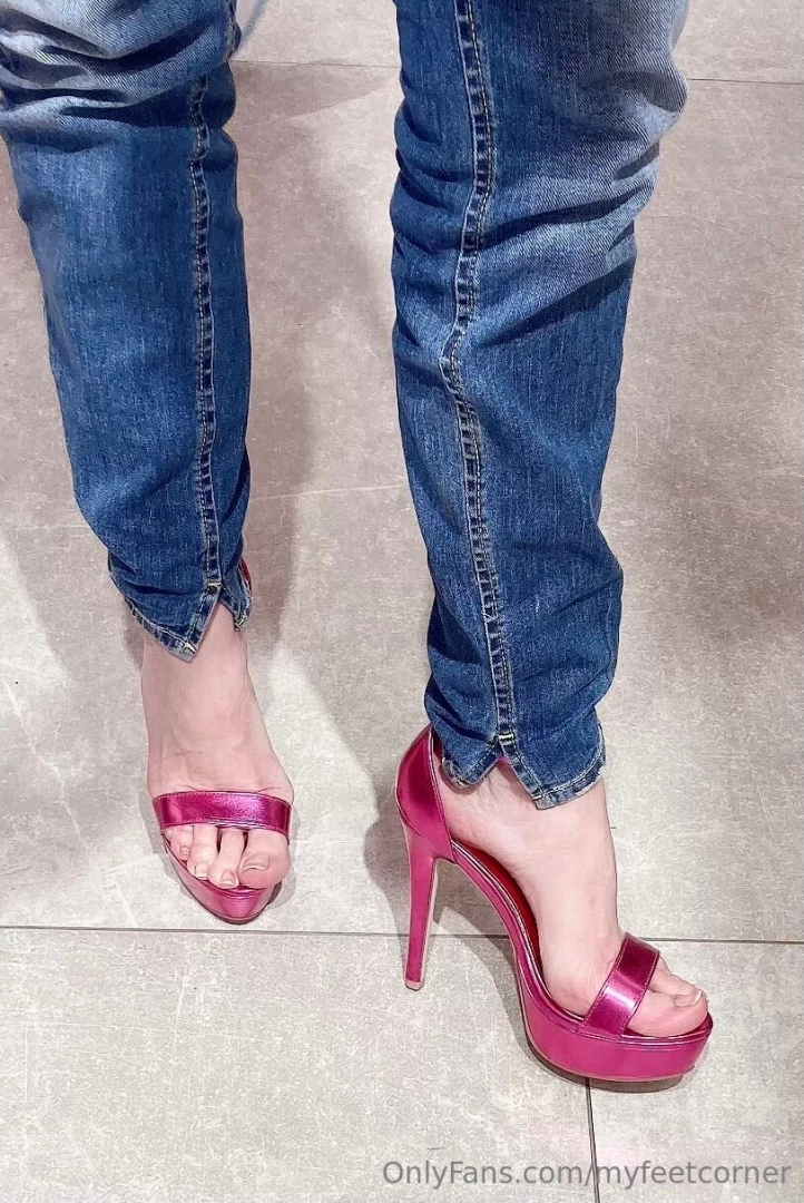 Today s weird combo nude nails amp slutty heels feet fetish slutt part 2 