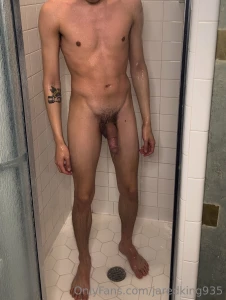 New shower pics who wants to join part 1