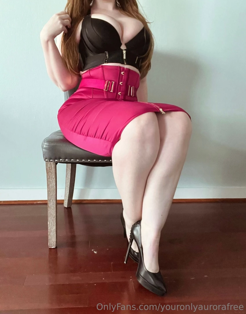 I need something to rest my feet on be a good little simp and be that 