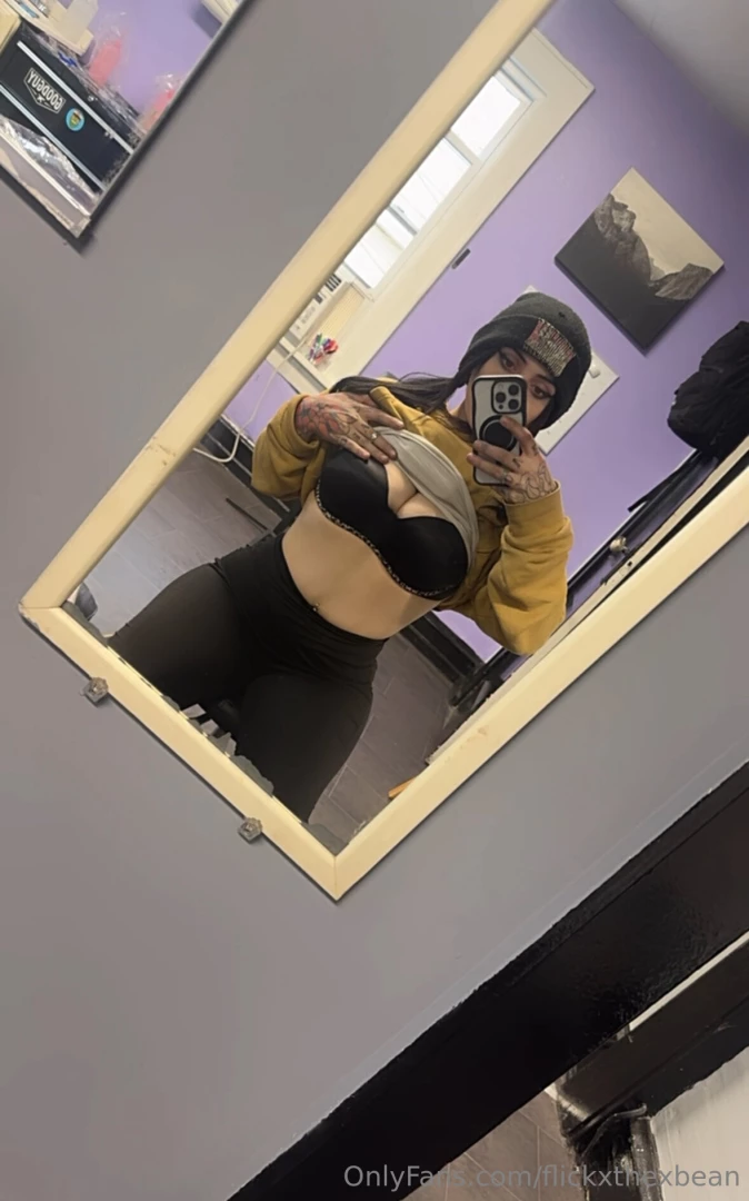 At work and bored can t wait to go home 