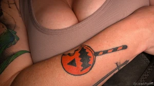 I got a tattoo at the con in texas on my lunch break i couldn t