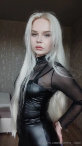 Some leather lovers submissive in my page