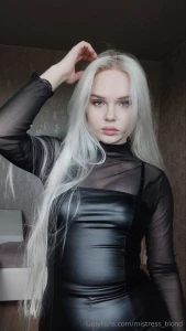 Some leather lovers submissive in my page part 1