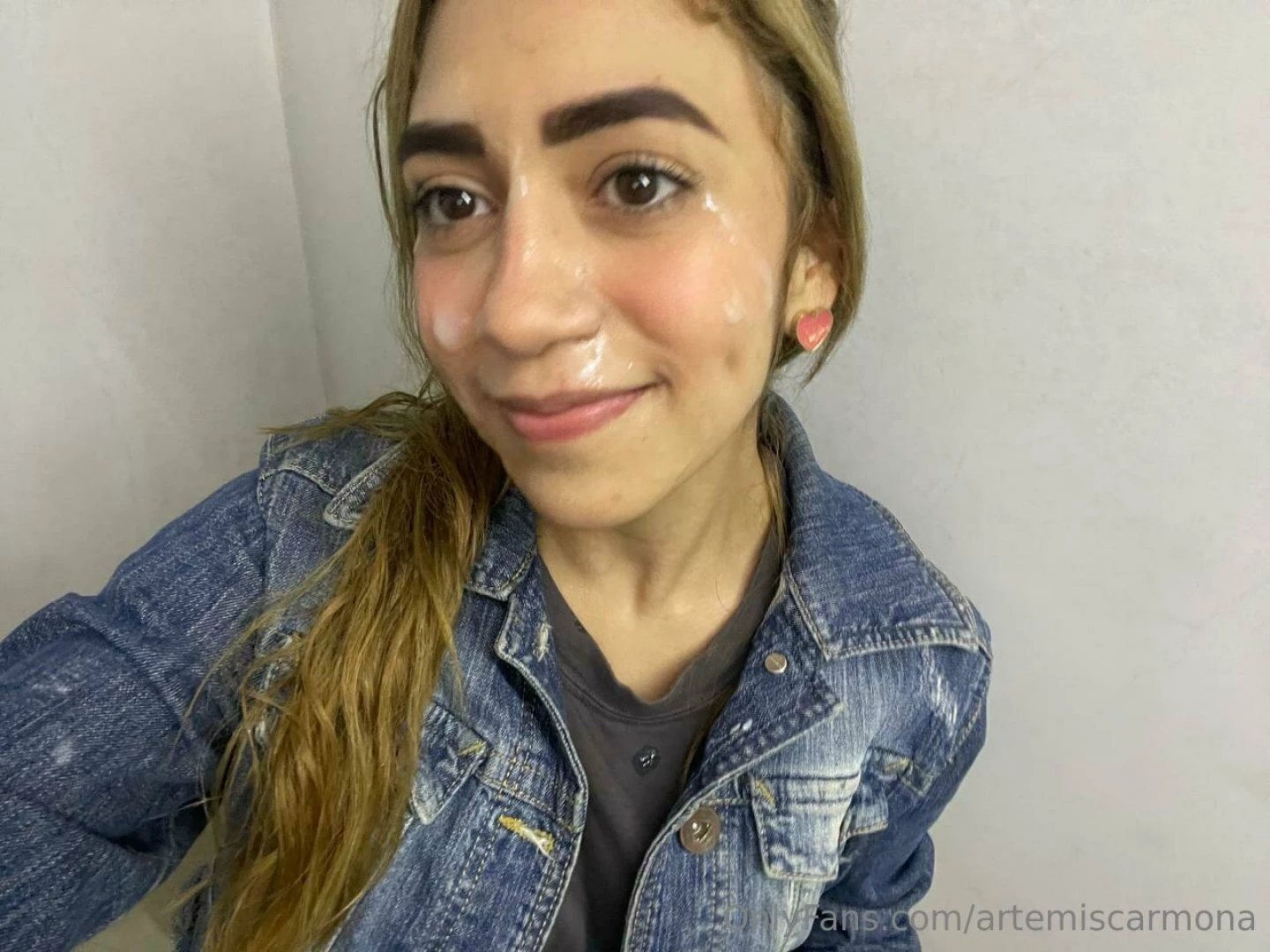 Even when i get a facial in a risky public area i can t help but play part 13 