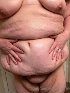 Enjoy these pictures of my oiled up belly tits and ass video soon bbw part 4